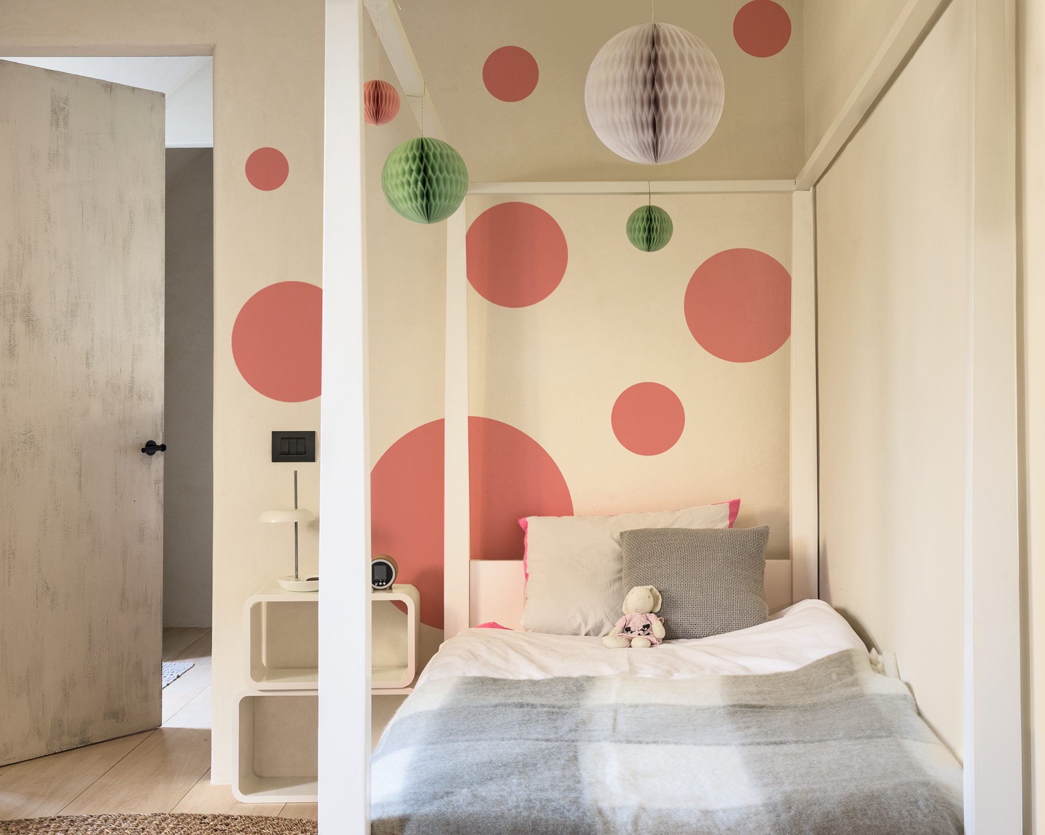 Cuatro formas de usar círculos en el dormitorio de tu hijo | Alba